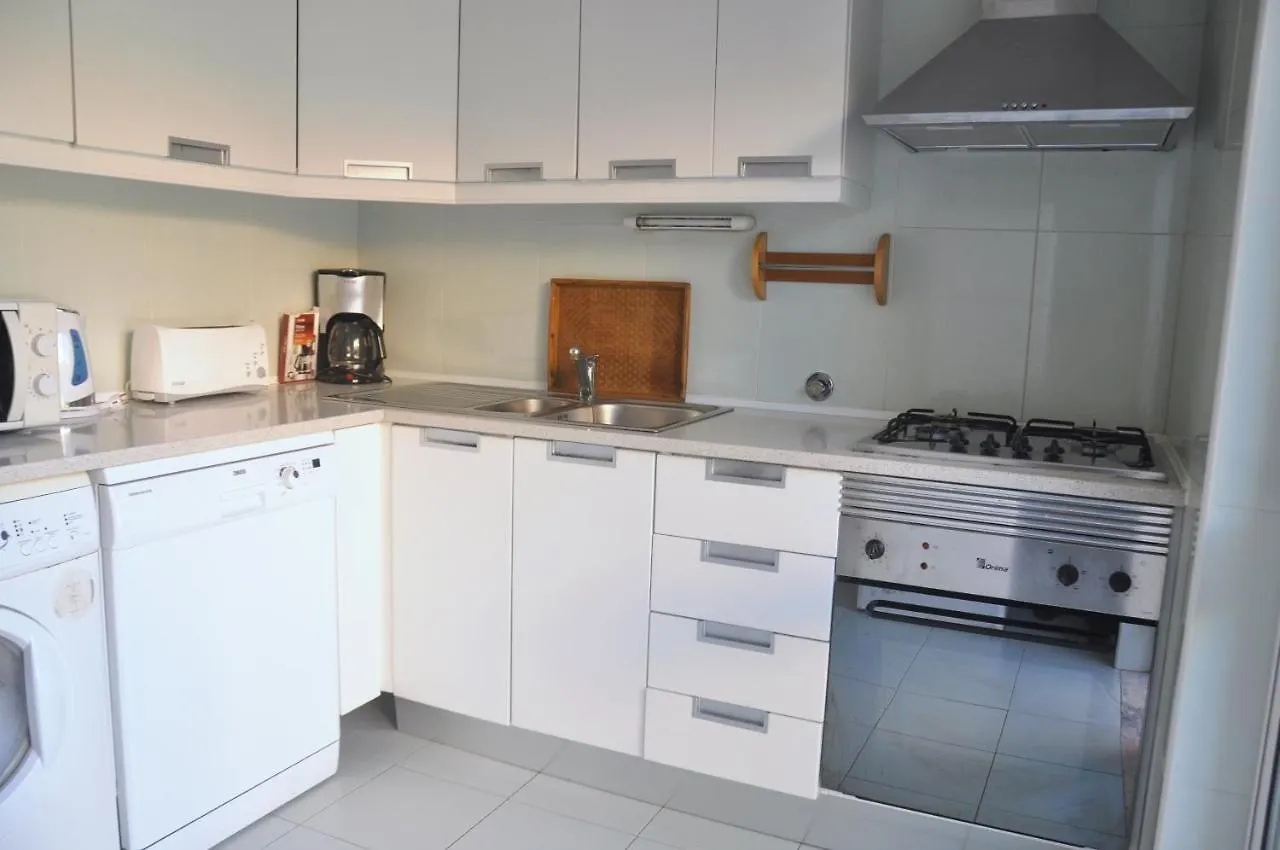 Comfortable And Well Equipped Terrace Villa With Private Pool And Air Conditioni Quarteira Portugal