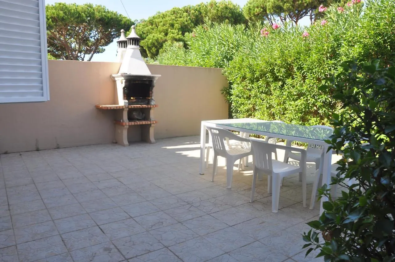 Comfortable And Well Equipped Terrace Villa With Private Pool And Air Conditioni Quarteira