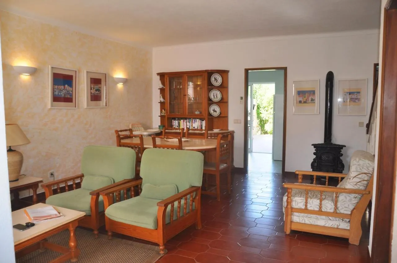 Comfortable And Well Equipped Terrace Villa With Private Pool And Air Conditioni Quarteira