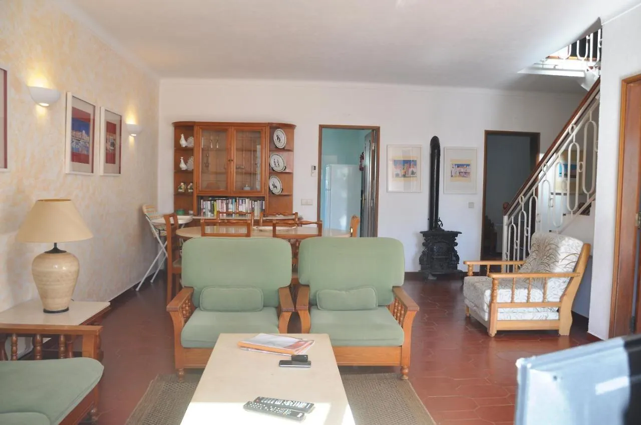 Comfortable And Well Equipped Terrace Villa With Private Pool And Air Conditioni Quarteira