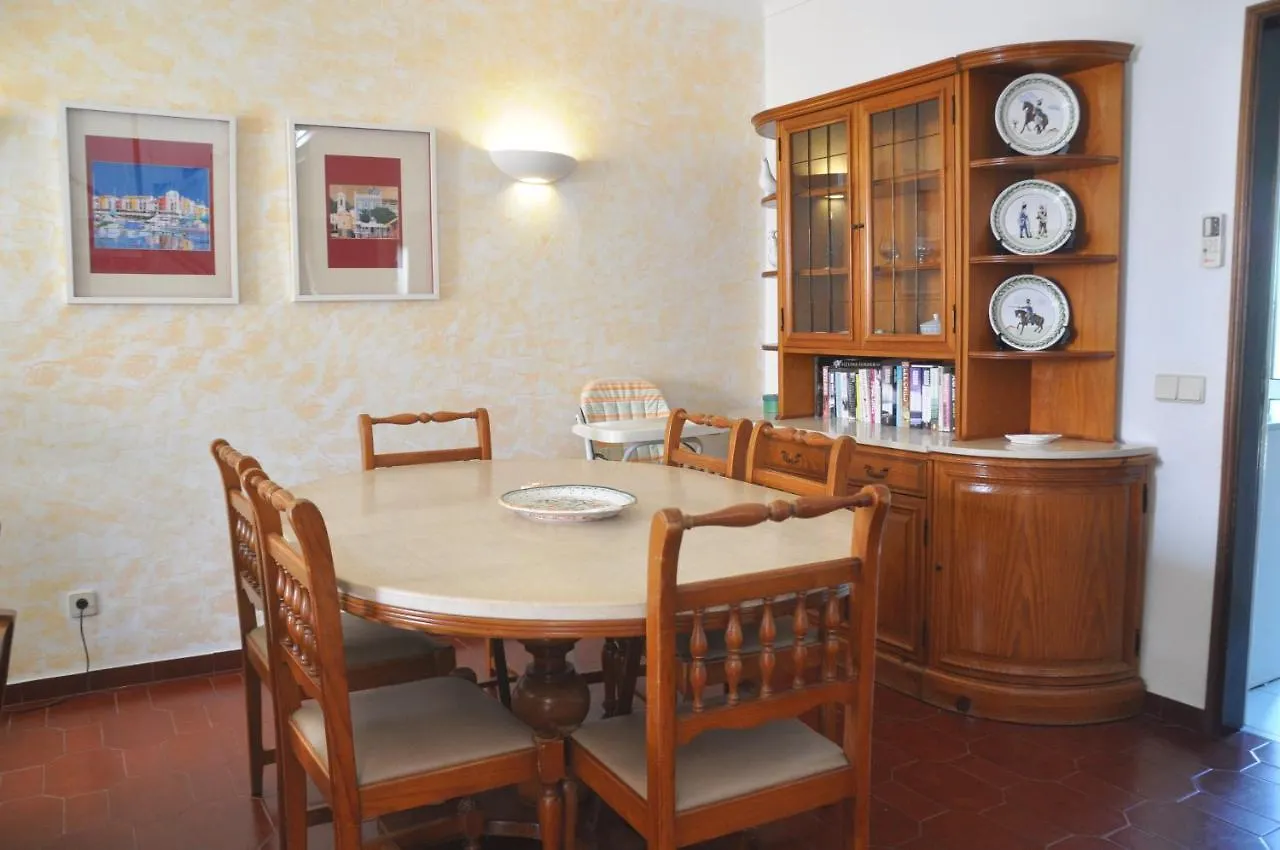 Comfortable And Well Equipped Terrace Villa With Private Pool And Air Conditioni Quarteira
