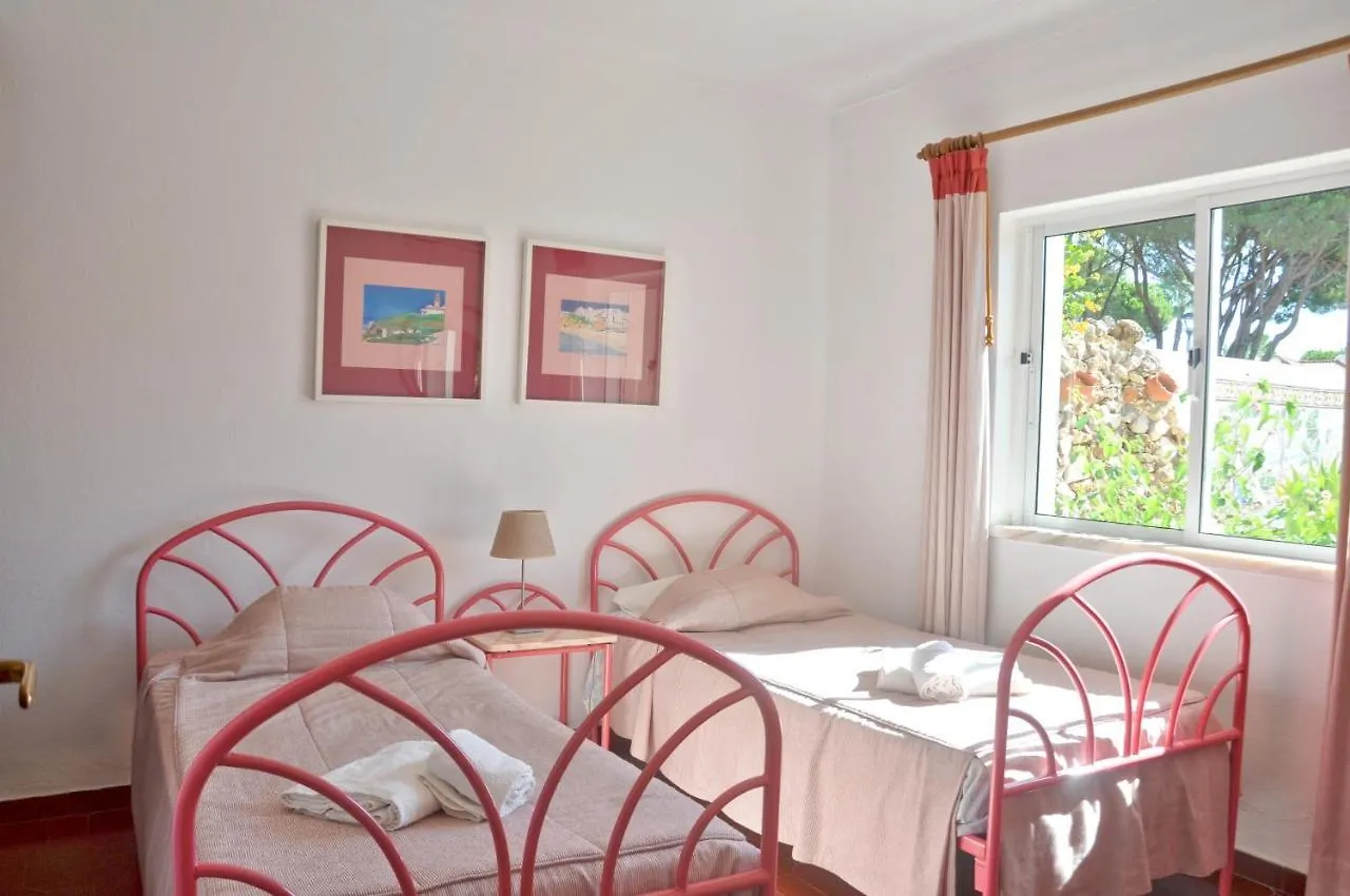 Comfortable And Well Equipped Terrace Villa With Private Pool And Air Conditioni Quarteira