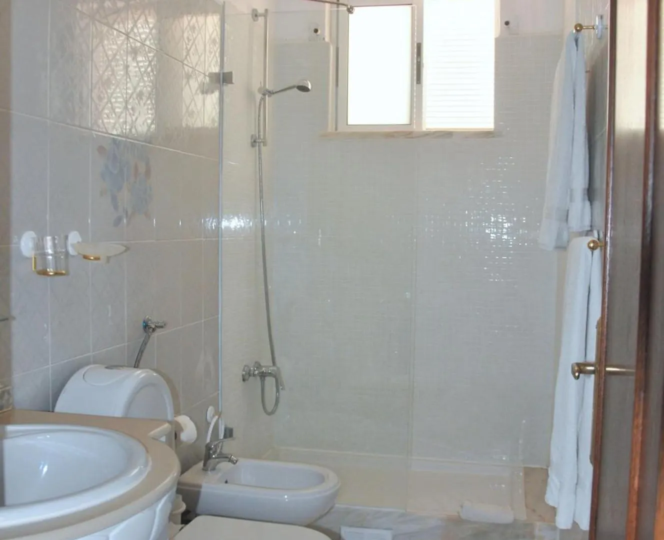 Comfortable And Well Equipped Terrace Villa With Private Pool And Air Conditioni Quarteira 0*,